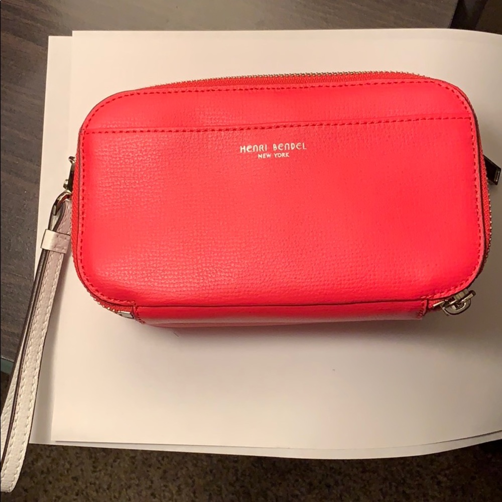 ❌SOLD❌ HENRI BENDEL COLORBLOCK WALLET - Picture 3 of 8